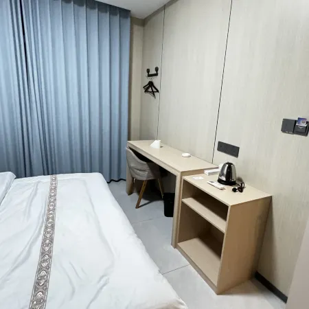Lianghong Hotel Restaurant (Nuoxian Town · Jiuhua Heavenly Pool)