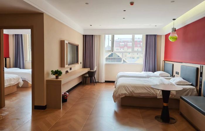 Xinghe Shenghe Hotel (Phoenix City)