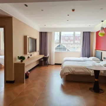 Xinghe Shenghe Hotel (Phoenix City)