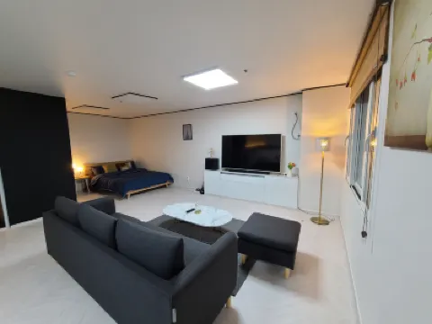 [Mapo Hangang View Room] Free Wifi & IPTV 新羅愛寶客免稅店（龍山ipark店）附近的飯店