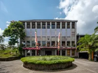 烏布縞瑪瑙公園度假村 塔曼区附近的飯店