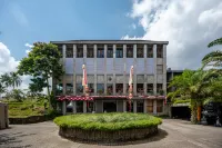 ONYX PARK RESORT UBUD Отели в г. Убуд