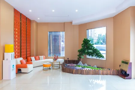 KOALA  HOTEL Отели рядом с достопримечательностью «Bazhonghaiyang Amusement Park»