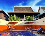 Little Friendly Hotel With Pool (Luang Prabang Old Town-Center Near night market）