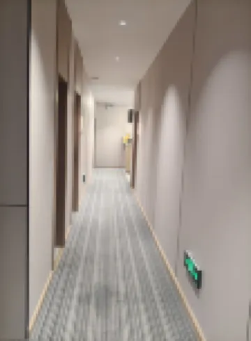 E-sports hotel in the spring breeze