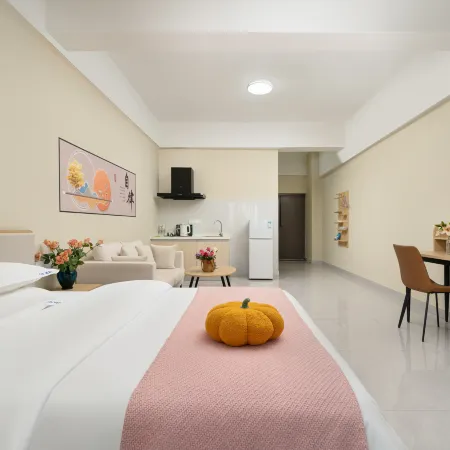 Xinchao Yang Apartment (Nanning Railway Station Chaoyang Square) Отели рядом с достопримечательностью «Вокзал Наньнин»