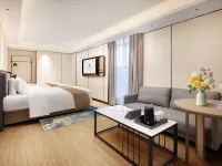 Lichun Platinum Hotel (White Goose Lake Art Center, Fangcun Subway Station, Guangzhou Hotels near Fangcun Metro Station