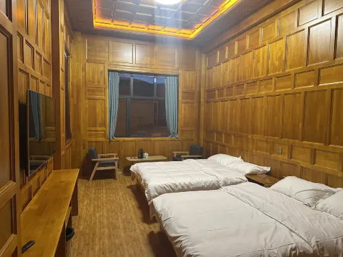 Qiongding Lianze Homestay