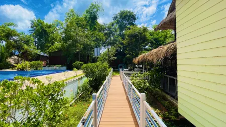 V-RELAXING RESORT Отели в г. Kampong Kraeng