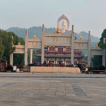 Lushan Ancient Town · Yunshang Zen Temple Homestay (Donglin Dafo Branch)