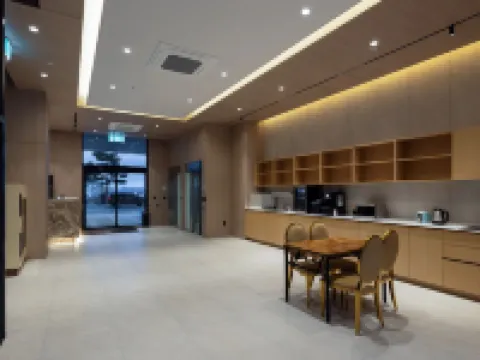 ฮาวด์ โฮเทล โพฮัง ยองอิลแด โรงแรมในโปฮัง