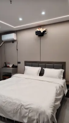 Fenghuang Nankan Homestay