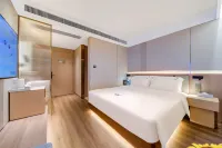 Tianxun E-Sports Hotel (Gongbei Port Fuhuali)