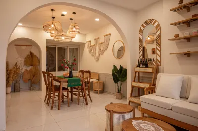 Landmark 81 & Vinhomes Lexington Hotels in Vinhomes Central Park