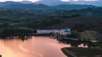 Zhi Lan Qiu Lakeside Homestay
