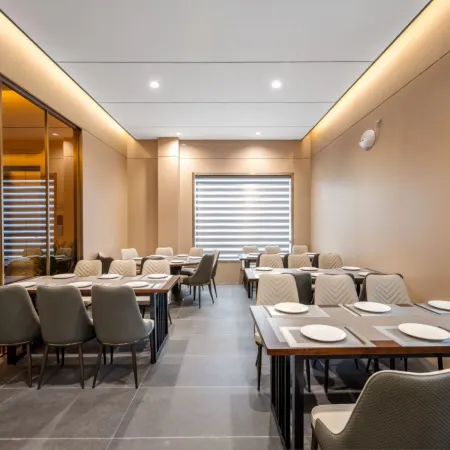 SUZHOU WUYUN LANyue BUSINESS HOTEL (GUOYUAN ROAD METRO STATION, YINSHANHU)