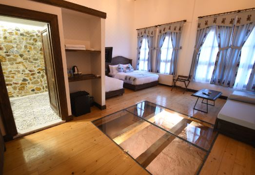 야즈마실라르 하니 호텔 정원