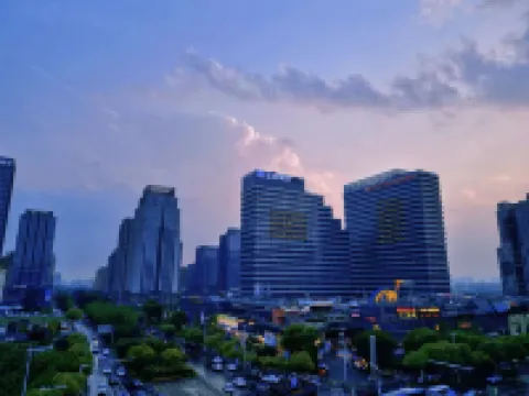 Muye Summit · Designer Hotel (Honggutan Wanda Qiushui Square Store) Hotels in 