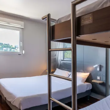 B&B Hotel Saint-Etienne Monthieu Hotels near Place Jean Jaures