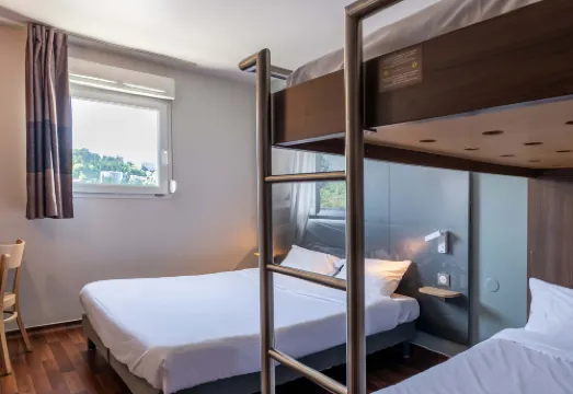 โรงแรม B&B แซง-เอเตียน มอนธิว