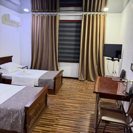 Temurkhan Hotel Отели рядом с достопримечательностью «Свято-Успенский Кафедральный Собор»