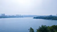 โรงแรมนาราดา ฉินลู่ (ทะเลสาบแปดไมล์ จิ่วเจียง) - วิวภูเขา