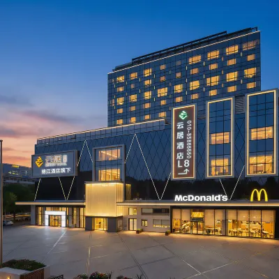 Renjoy Hotel (Beijing Shoudu Eryansuo Sanlitun) Hotels near محطة تشاو يانغ مين