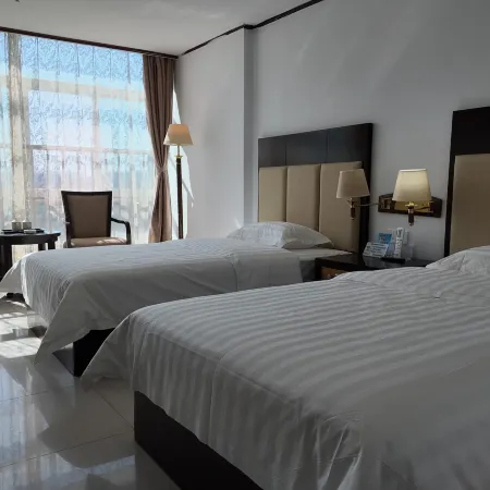 Xinyongguang Grand Hotel