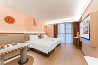 Orange Hotel (Shaoguan Railway Station) - Mountain View