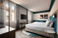 Puccini Hotel Milan, Tapestry Collection by Hilton - New