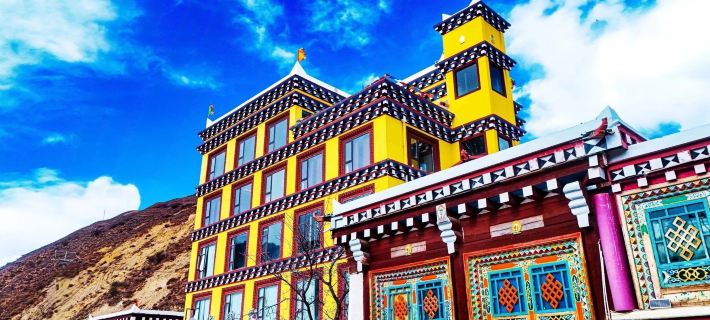 Yunshang Zangjia Hotel (Daofu Medicinal Clay Sculpture Art Museum) Ξενοδοχεία στην πόλη Νταόφου