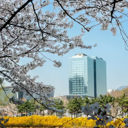 DoubleTree by Hilton Seoul Pangyo Отели рядом с достопримечательностью «Станция метро Sunae»