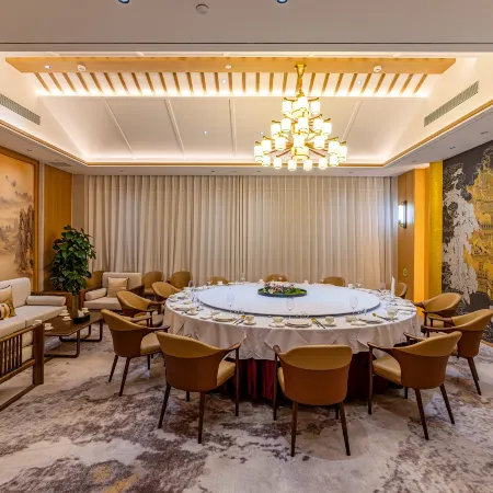 Oriental Garden Hotel Отели рядом с достопримечательностью «Станция метро Dongzhimen»