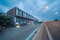 藝菲ホテル(成都紅牌樓太平園地下鉄駅)