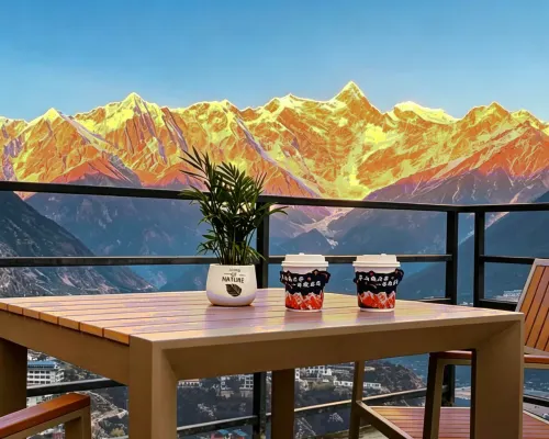 BAN SHAN NO.1 HOTEL Hotels in Mainling