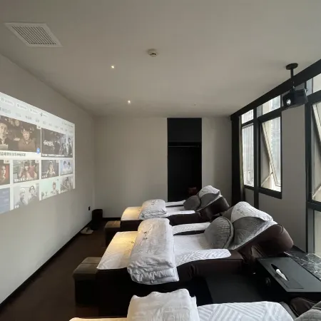 ISBELLO Lixin Landmark High Altitude Hotel (Jiefangbei Branch)