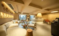 YUNSHUO · High Sky Private Soup Hotel (Huaguoyuan White House Songhua Road Metro Station)