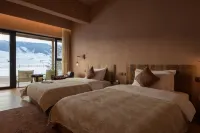 Zhaosu · Shanyeji | Fairy-tale Wooden Cabins · Nomadic Grassland Homestay - bar