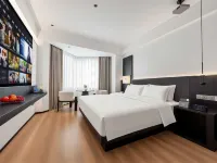 Lili Hotel (Kunming Old Street Nanping Pedestrian Street) Hotels in Kunming