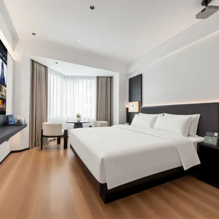 Lili Hotel (Kunming Old Street Nanping Pedestrian Street)