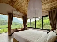 S Plus Bungalow Hotels in Ta Van