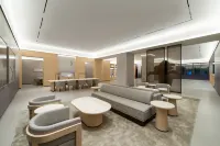 Ji Hotel (Foshan Lvdaohu Metro Station)