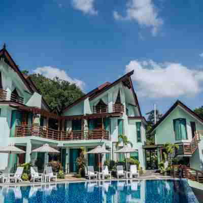 Acuatico Beach Resort Hotel Exterior