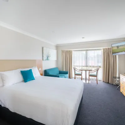 Heritage Inn Bathurst Hotels near Bathurst
