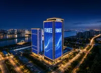 FUNGEE High-Rise River View Hotel (Honggutan, Jiangxi Provincial Museum, Nanchang)