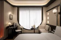 Yi Jian Modern City Design Hotel (Fountain Metro Station), Guiyang - parking