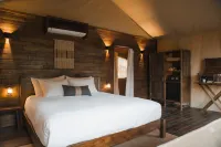 Auko Eco-Wellness Lodges - All Inclusive - parking