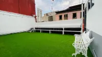 Whost Hotel y Hostal - 2-Star