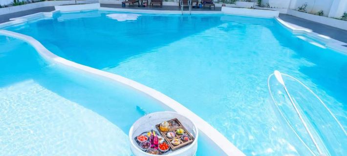 Twelve Cities · BaiyujingCourtyardHotSpringResortDesignHotel(FurongTown ScenicAreaBranch) Hotel di Yongshun