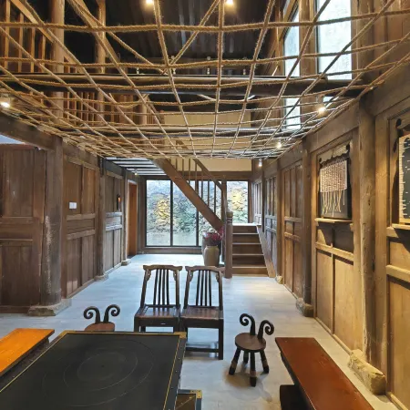 Kameizhai Yunqi Courtyard House